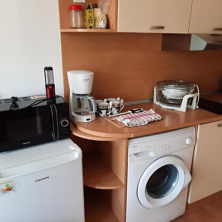 Beutiful Ground Floor Apartment Close To Beach Lejlighed *